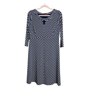 Roz & Ali Navy and White Midi Dress - Women's Size Medium - 3/4 Sleeves